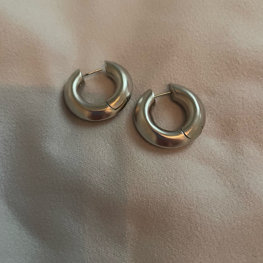 Kendra Scott Silver Chunky Hoop Earrings